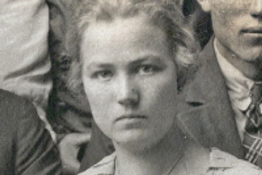 Portrait of Lottie Spencer